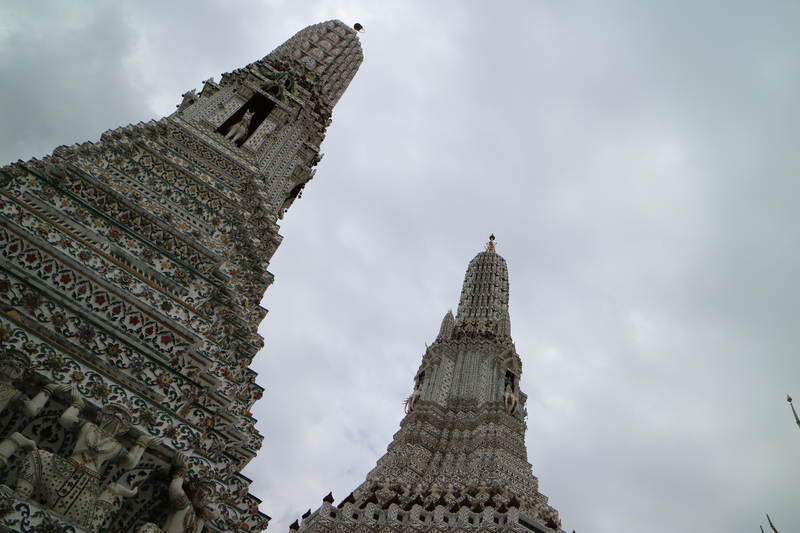 暁の寺ワットアルンはバンコクに来たらまず1度は見るべきお寺