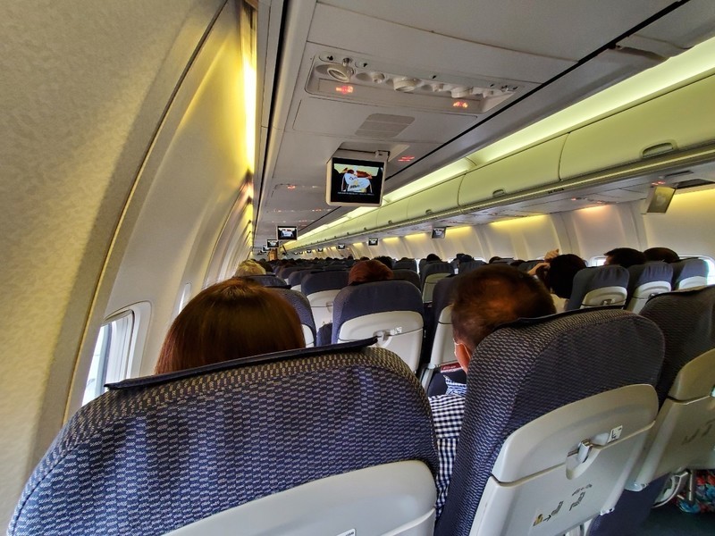 全日空ANA329の機内の様子・座席について