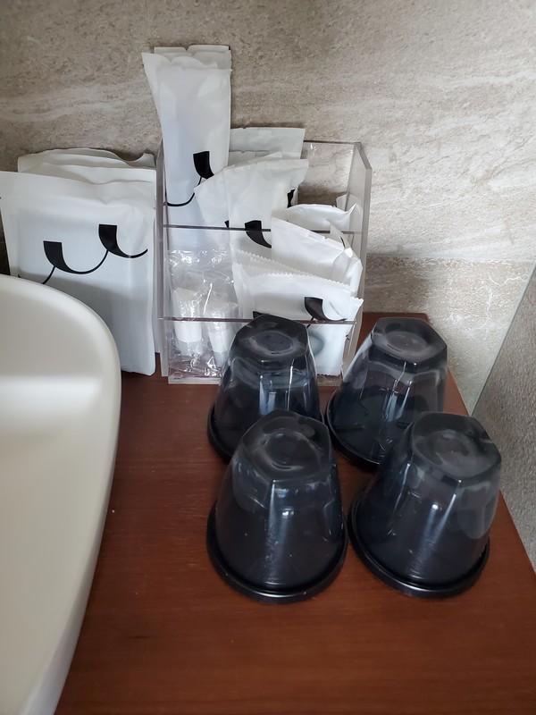 レクー沖縄北谷スパ&リゾート プレミア棟のデラックスプレミアムルームのバスルーム・トイレのアメニティについて