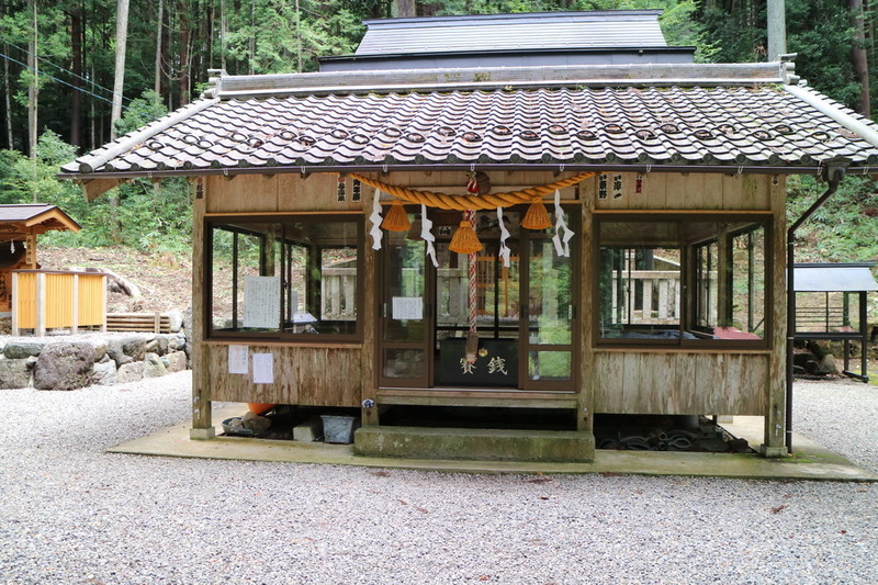 モネの池だけじゃなく根道神社も