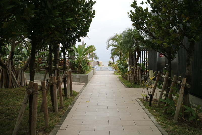 フサキビーチリゾート ホテルアンドヴィラズ自慢の石垣島最大のビーチサイドプール(AQUA GARDEN)