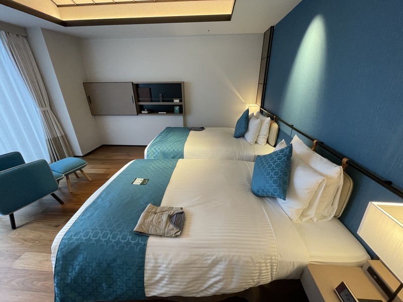 フサキビーチリゾート ホテルアンドヴィラズ サウスウィング棟 オーシャンビューツインのベッドルーム